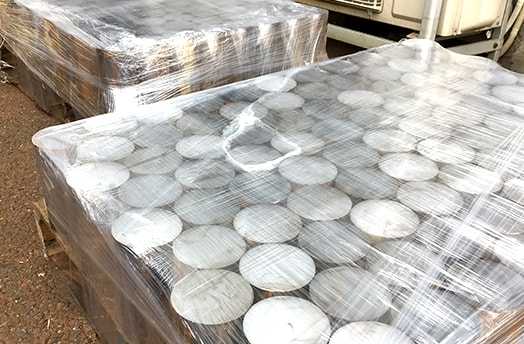 汽車玻璃模具都用什么材料啊，汽車玻璃包邊模具